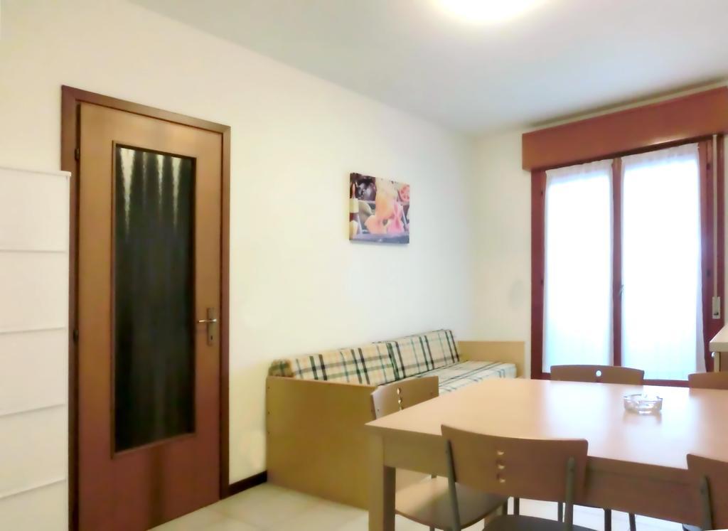 Appartement Carinzia à Lignano Sabbiadoro Extérieur photo